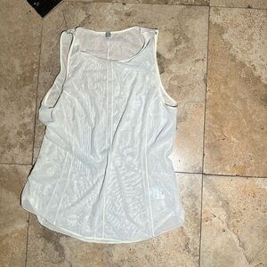 Women's White Sleeveless Top